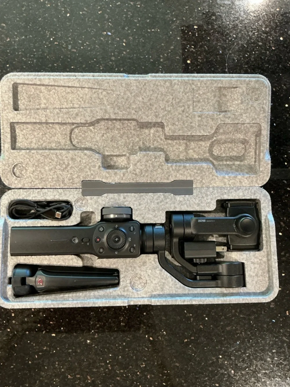 Smooth 4 Black Handheld Smartphone Gimbal Stabilizer
